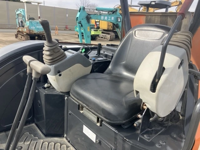 Багер Hitachi ZX20U-5A / КАТО НОВ / ОЧАКВАН ВНОС , снимка 5 - Индустриална техника - 54717400