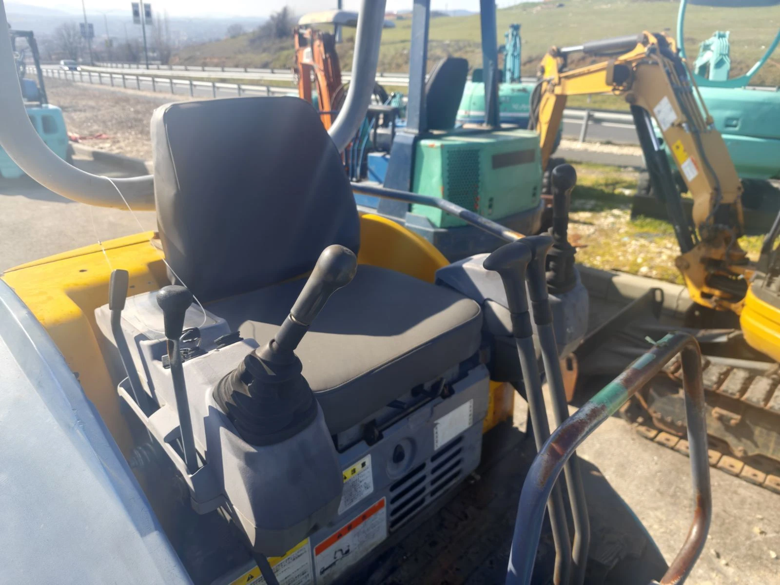 Багер Kubota 2015 2 тона, снимка 7 - Индустриална техника - 53837325