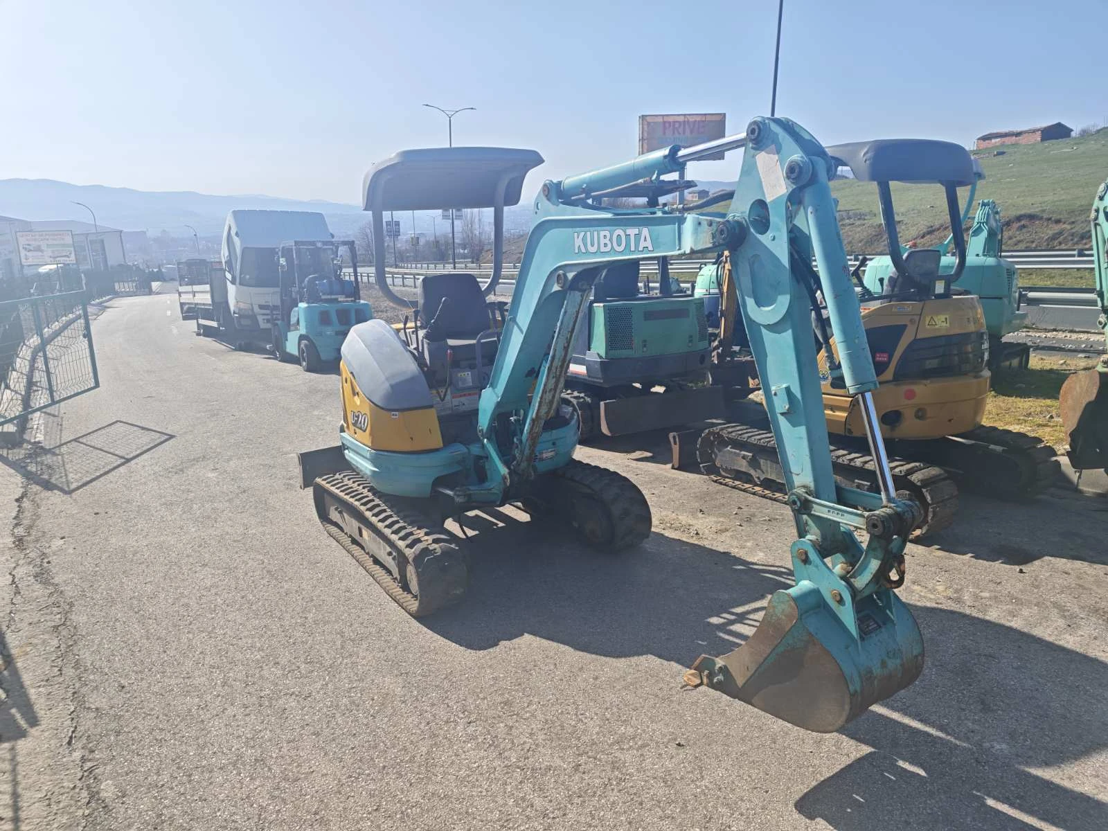 Багер Kubota 2015 2 тона, снимка 6 - Индустриална техника - 53837325