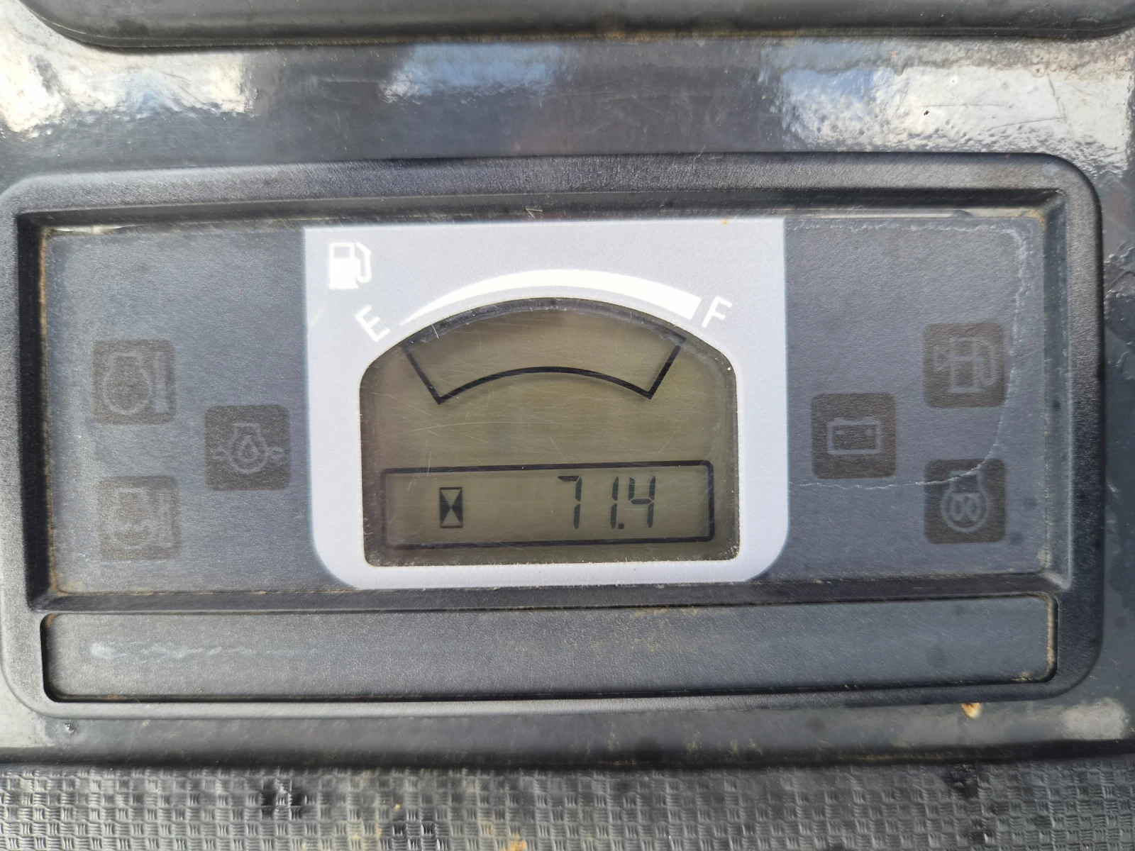 Багер Hitachi ZX20U-5A / НА 72 ЧАСА / КАТО НОВ / НАЛИЧЕН !!!, снимка 10 - Индустриална техника - 54717400