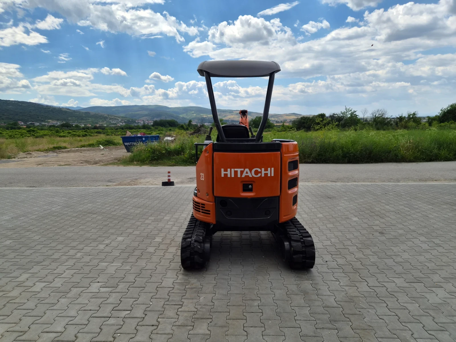 Багер Hitachi ZX20U-5A / НА 72 ЧАСА / КАТО НОВ / НАЛИЧЕН !!!, снимка 4 - Индустриална техника - 54717400