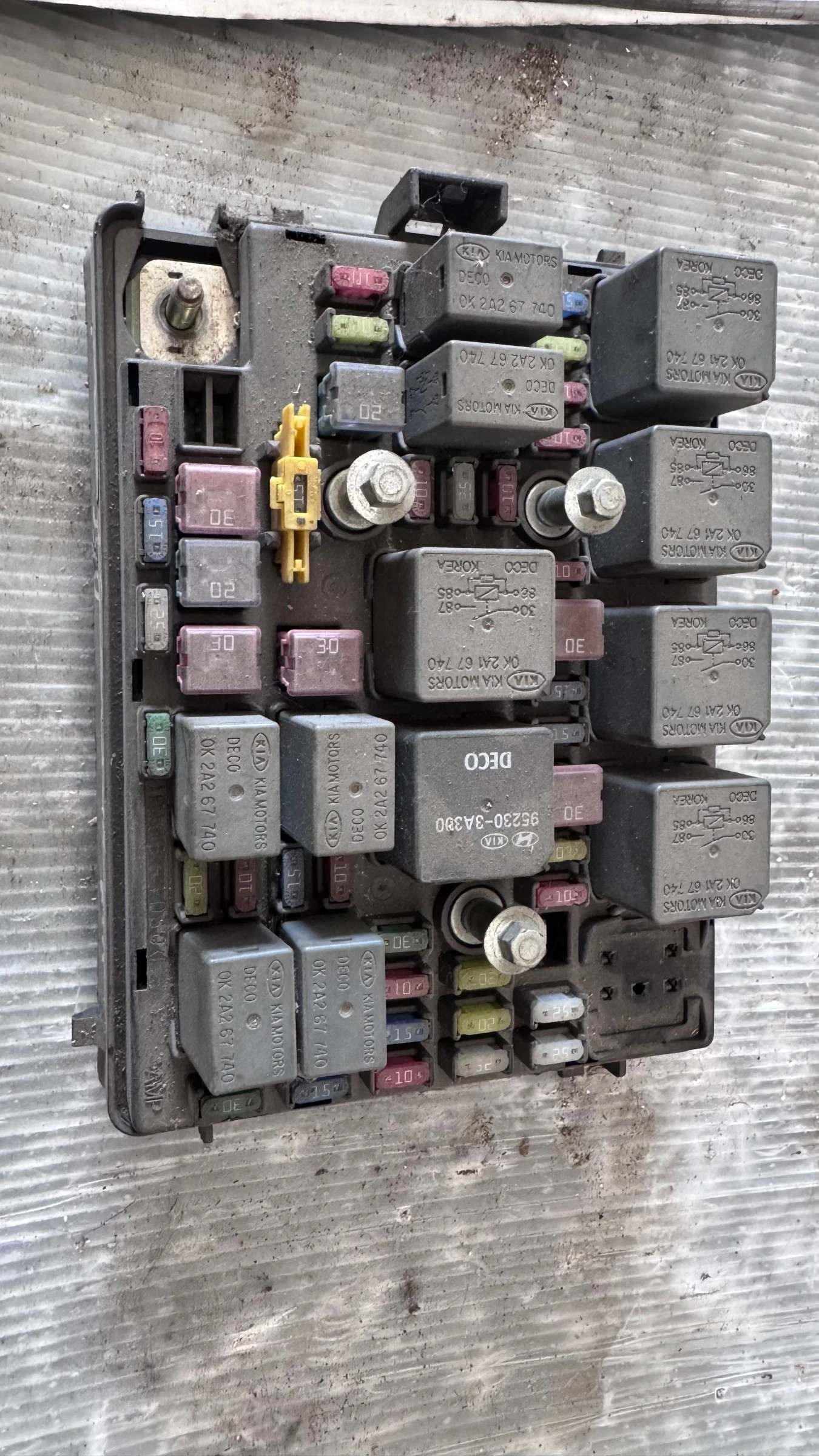 ��������� ����� (������� ����� BSI / BSM ) �� Kia Carens - 04421M Ak-1303 | Mobile.bg � ����������� 1