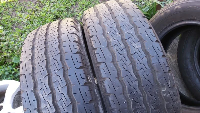 Гуми Летни 215/65R16, снимка 2 - Гуми и джанти - 28561160