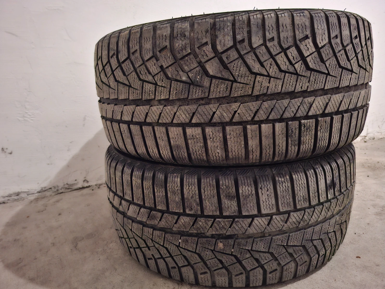 ���� 245/40R18 | Mobile.bg � ����������� 3