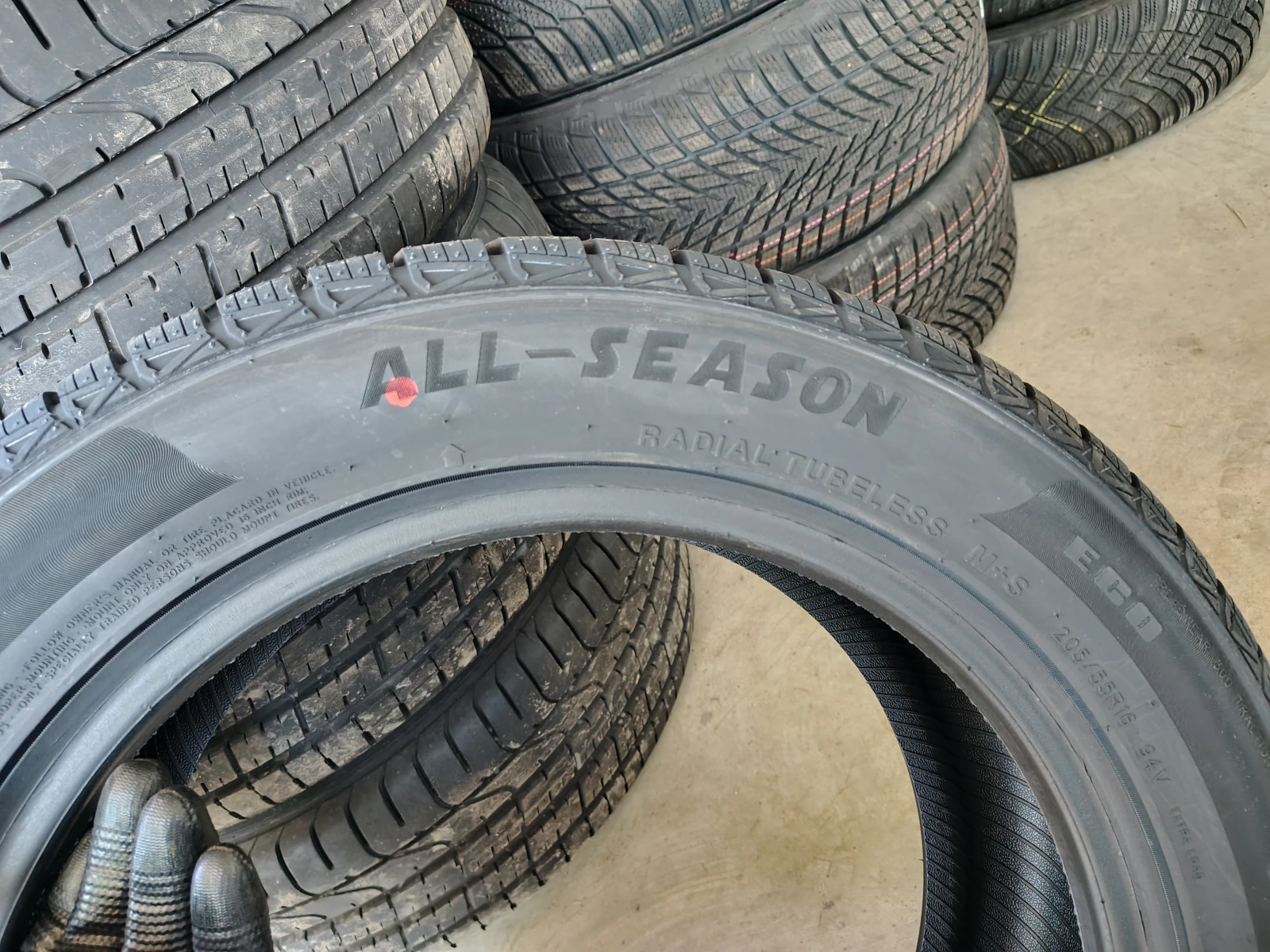 Гуми Летни 205/55R16, снимка 6 - Гуми и джанти - 55844145