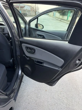 Toyota Yaris Hybrid 1, 5, снимка 13
