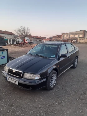 Skoda Octavia 1.6, снимка 1