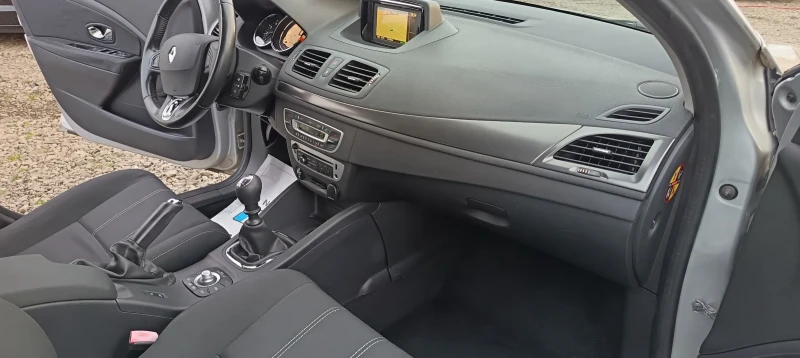 Renault Megane Face * Navi * LED * 137хил.км.* Италия , снимка 14 - Автомобили и джипове - 50513930