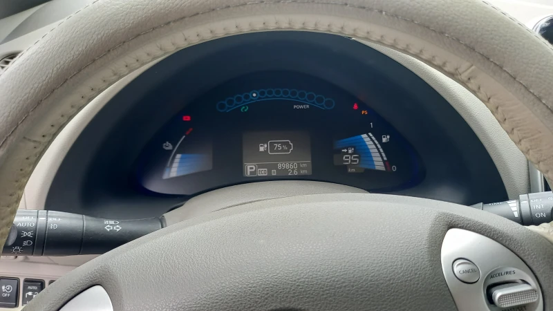 Nissan Leaf  24kW Facelift, снимка 6 - Автомобили и джипове - 47559662