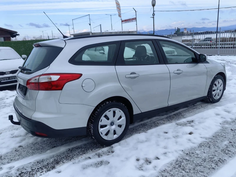 Ford Focus 1.6 TDCI, снимка 5 - Автомобили и джипове - 48696307