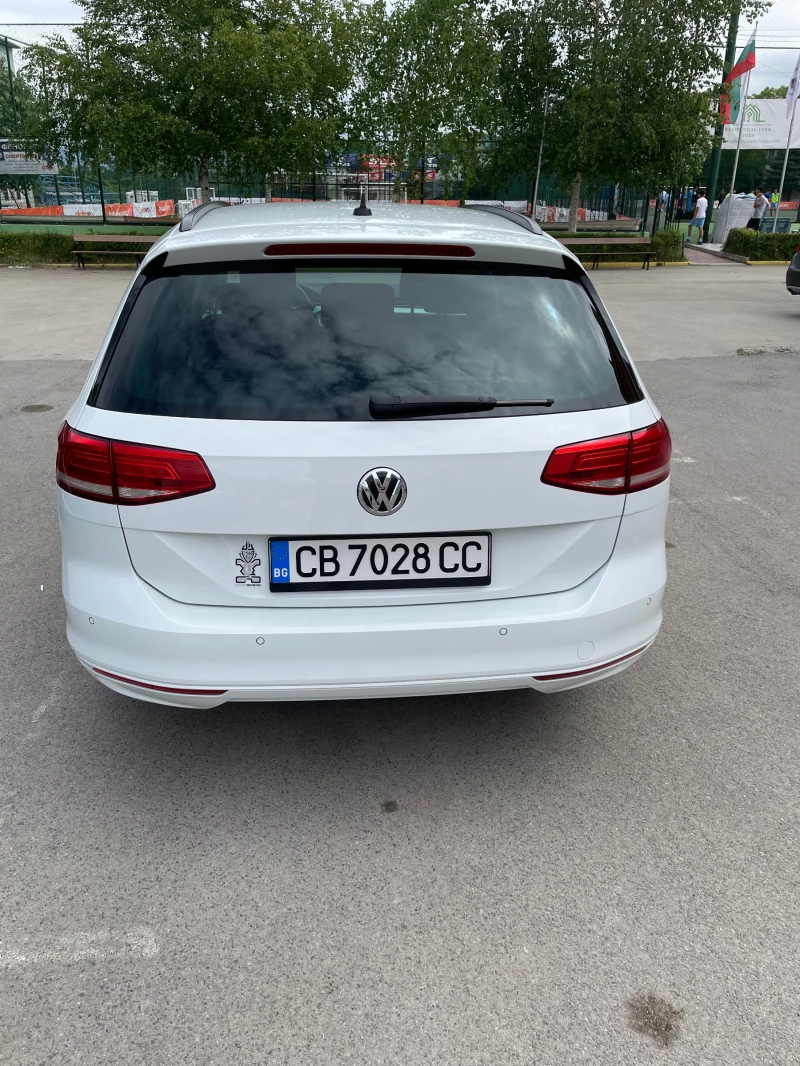 VW Passat, снимка 4 - Автомобили и джипове - 51785738