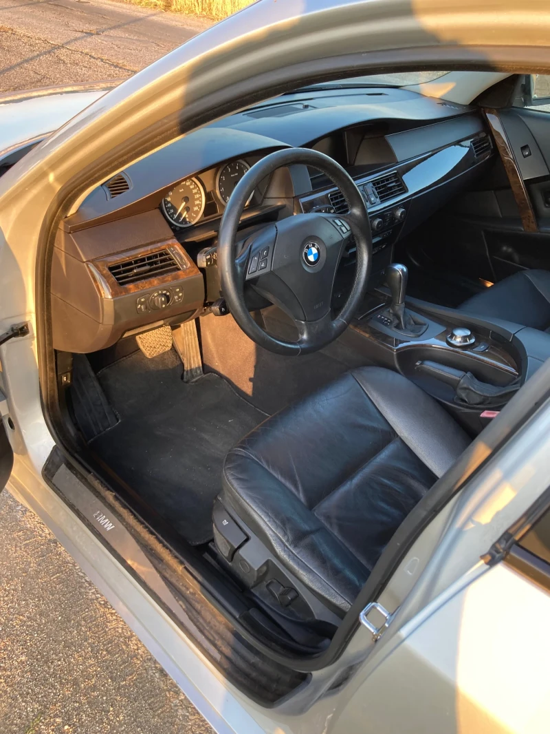 BMW 525 Швейцария, Автоматик, снимка 8 - Автомобили и джипове - 51965129