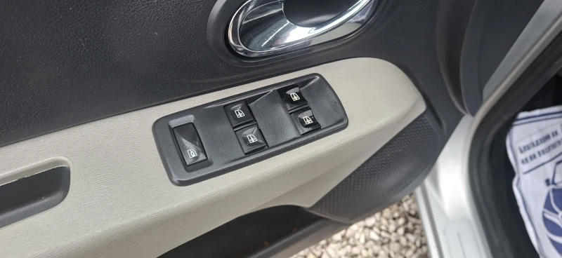 Dacia Lodgy 1, 6 ГАЗ/БЕНЗИН, снимка 8 - Автомобили и джипове - 52662608