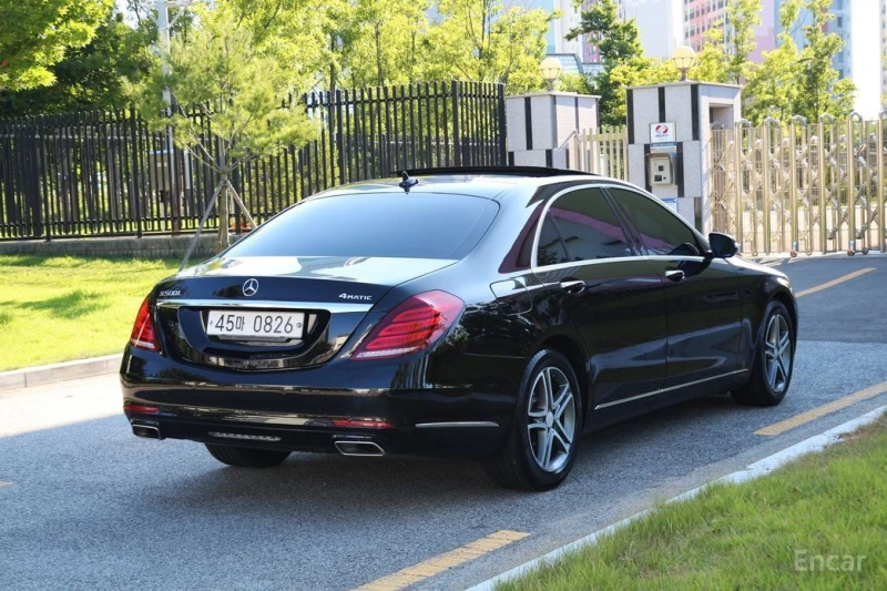 Mercedes-Benz S 400, снимка 4 - Автомобили и джипове - 52890327