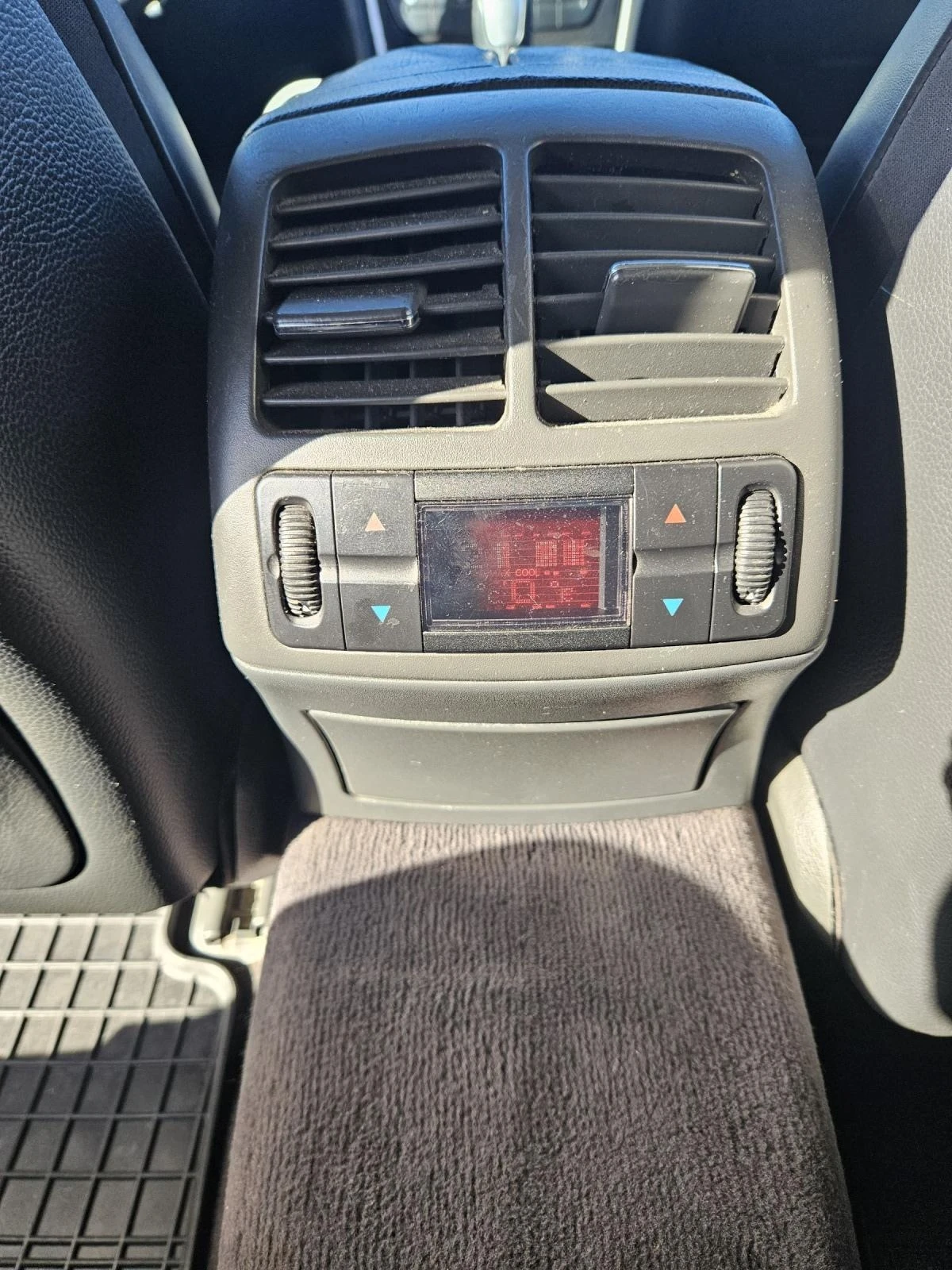 Mercedes-Benz E 500 4matik | Mobile.bg   11