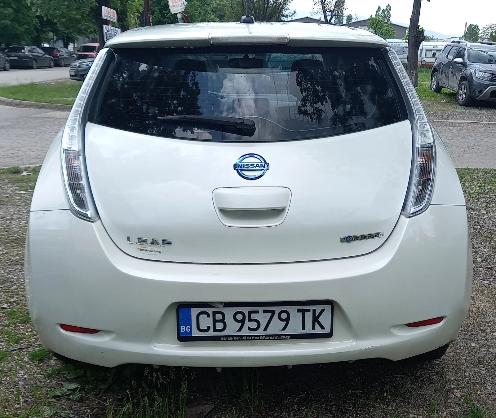 Nissan Leaf  ЧЕРЕН ПЕТЪК! - изображение 9