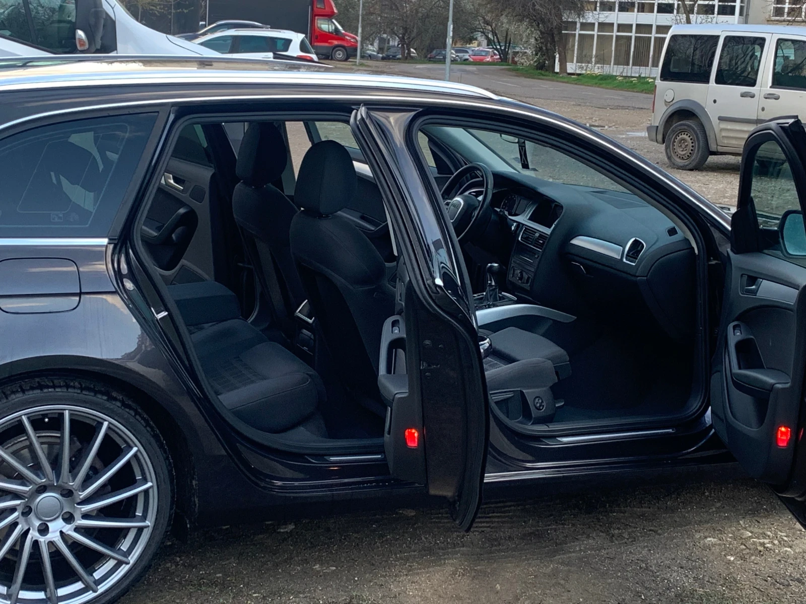 Audi A4 1.8 TFS - изображение 6