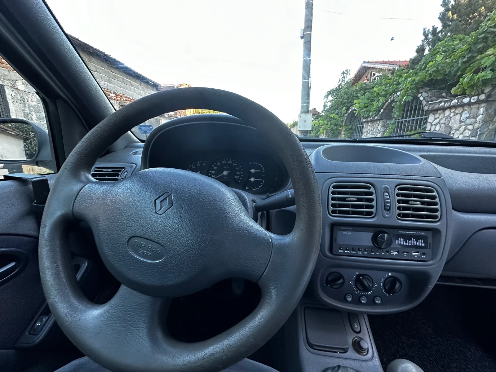 Renault Clio 1.2 Бензин - изображение 10