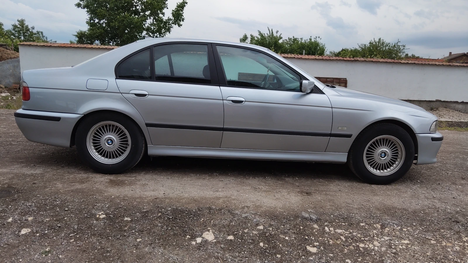 BMW 520  - изображение 3