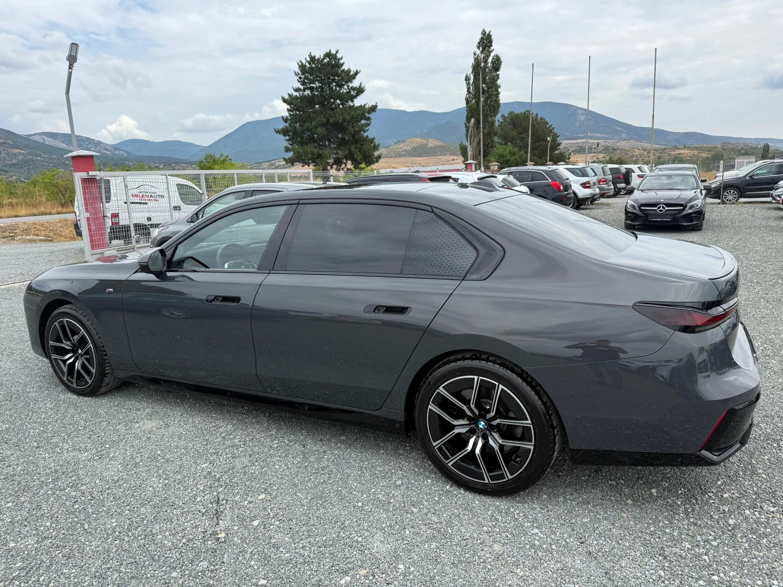 BMW 740 (ГАРАНЦИЯ 4 ГОДИНИ)^(X-Drive)^(M-Paket) - изображение 8