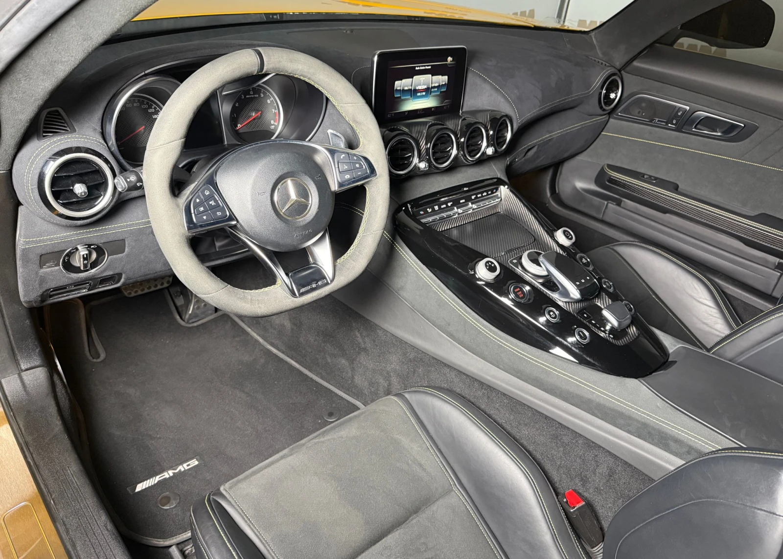 Mercedes-Benz AMG GT S Carbon* Burmester* Camera* Pano - изображение 6