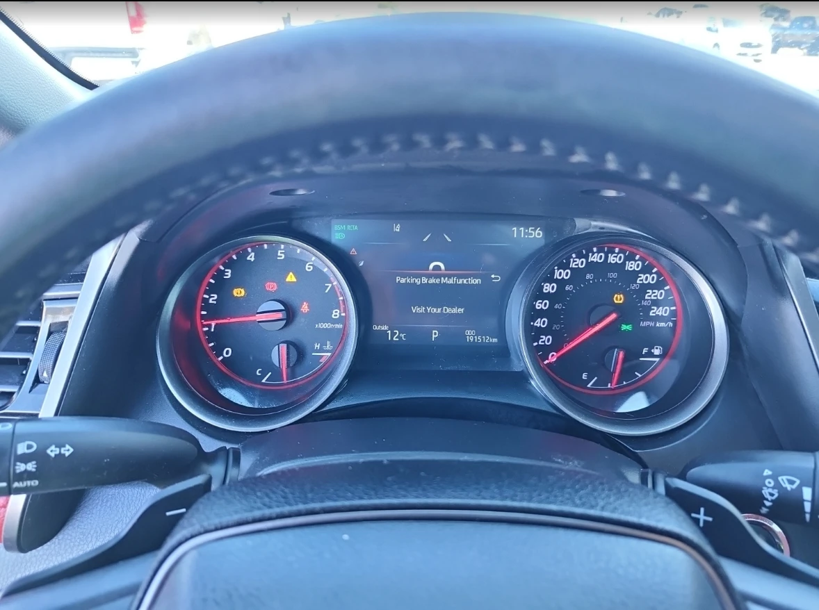 Toyota Camry XSE* ШИБИДАХ* ПОДГРЕВИ - изображение 8