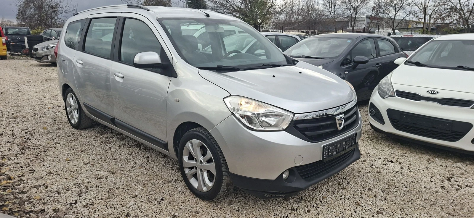 Dacia Lodgy 1, 6 / | Mobile.bg   2