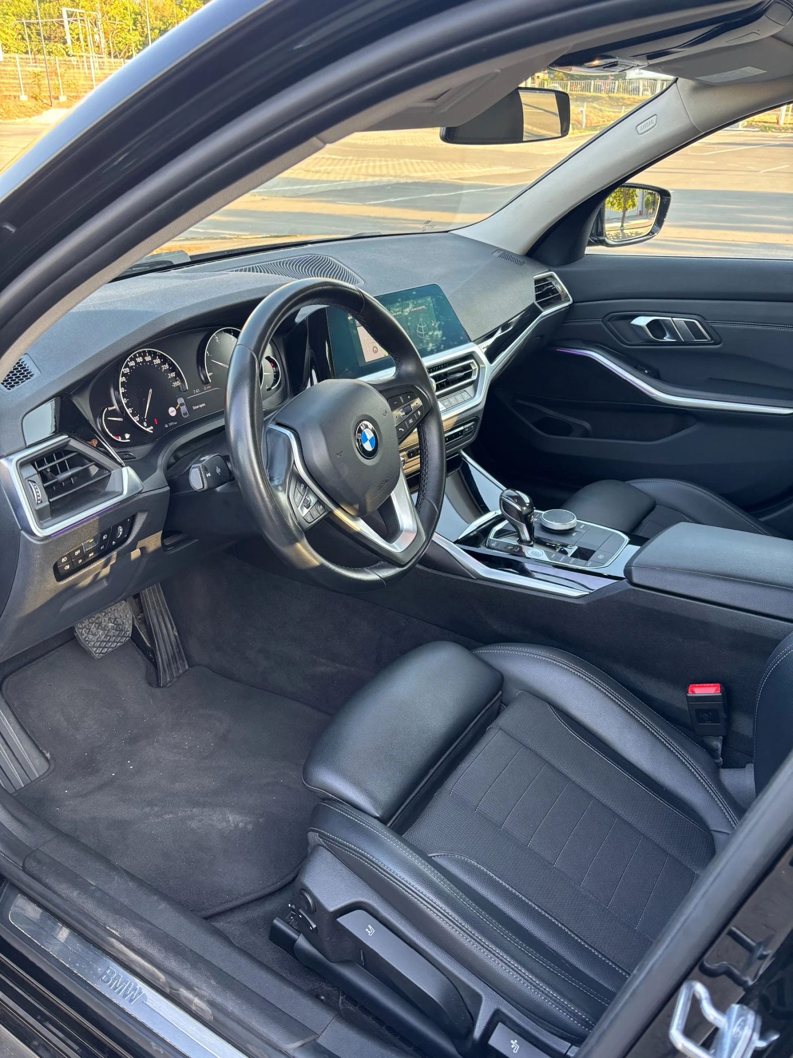 BMW 318 Sport Line, снимка 9 - Автомобили и джипове - 53834776