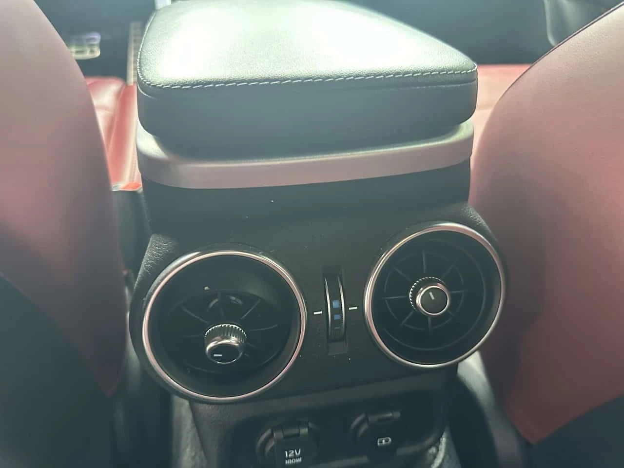 Kia Stinger * GT2 * CARFAX * ���� �� �� | Mobile.bg � ����������� 15