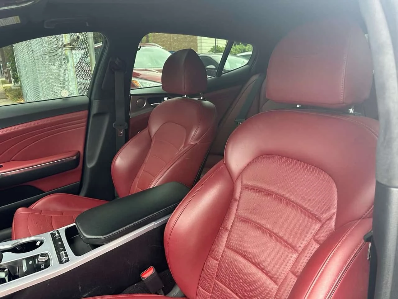 Kia Stinger * GT2 * CARFAX * ���� �� �� | Mobile.bg � ����������� 12