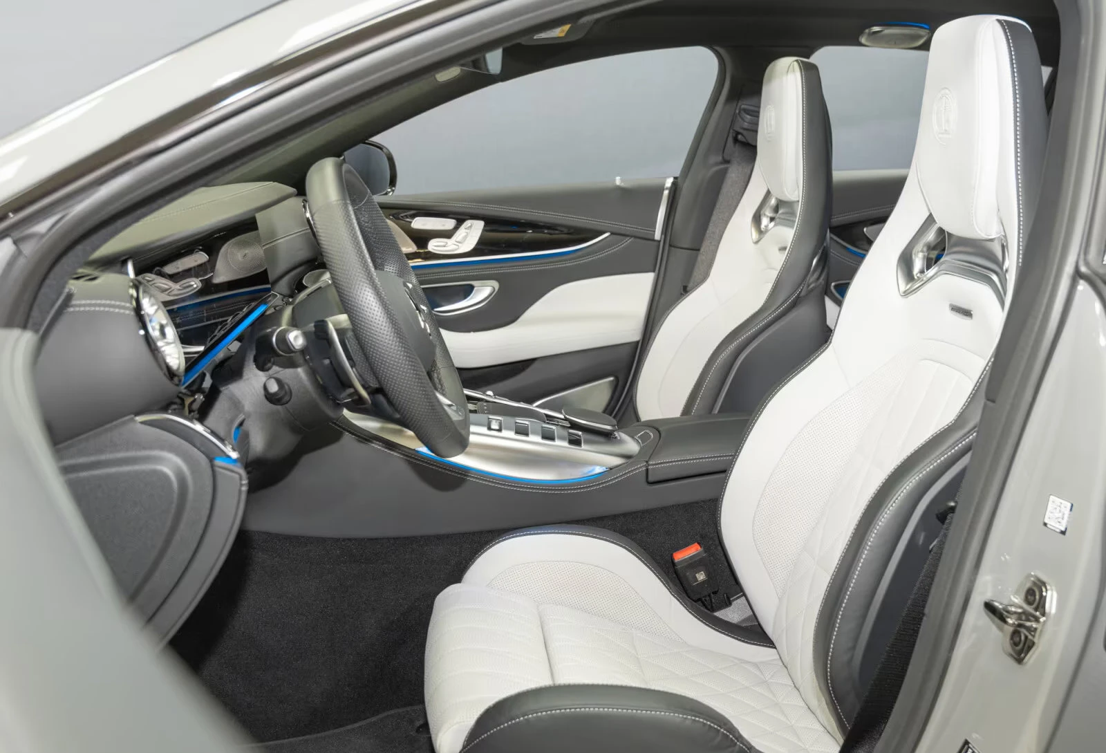 Mercedes-Benz AMG GT 6.3S/639HP/4M/4DBURM/DIST/HUD/360/PANO/MULTIB/221z | Mobile.bg � ����������� 11