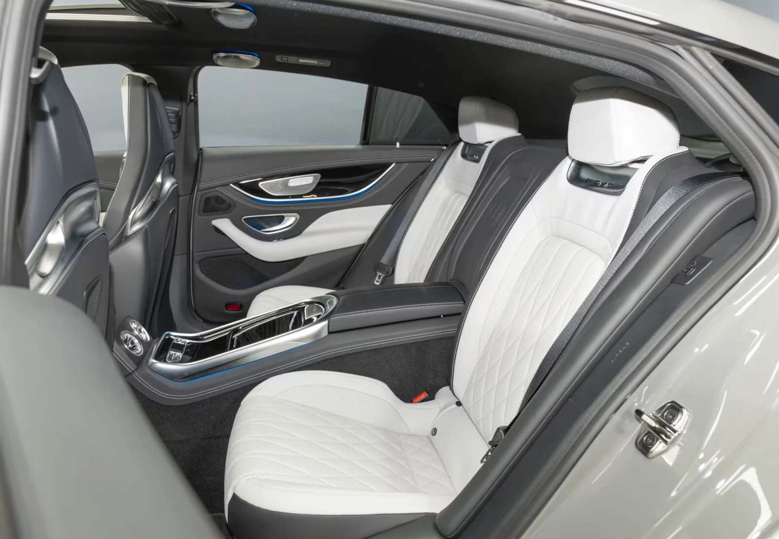 Mercedes-Benz AMG GT 6.3S/639HP/4M/4DBURM/DIST/HUD/360/PANO/MULTIB/221z | Mobile.bg � ����������� 14