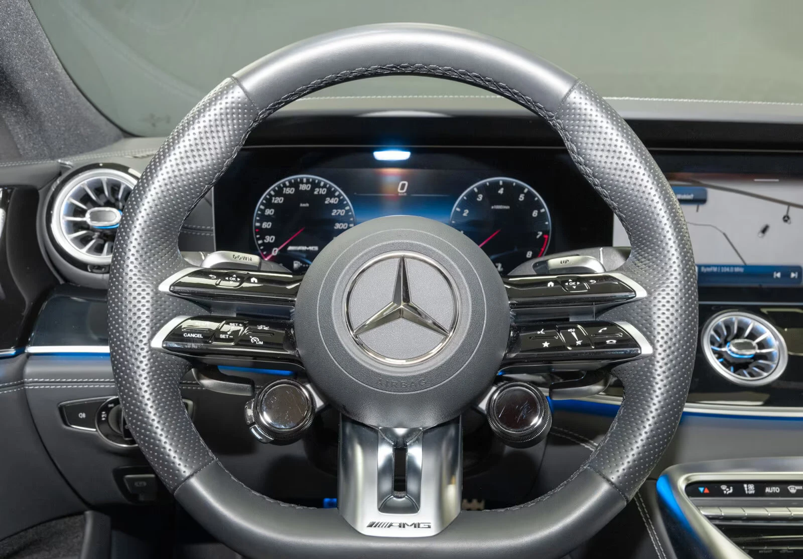 Mercedes-Benz AMG GT 6.3S/639HP/4M/4DBURM/DIST/HUD/360/PANO/MULTIB/221z | Mobile.bg � ����������� 10