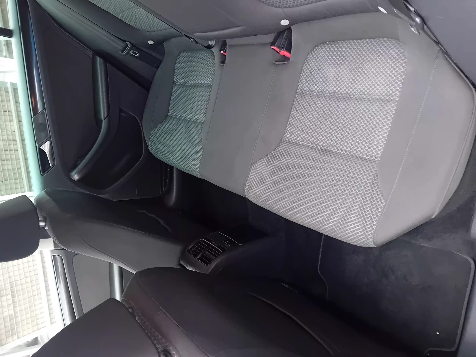 VW Jetta DSG Highline, снимка 15 - Автомобили и джипове - 54398093