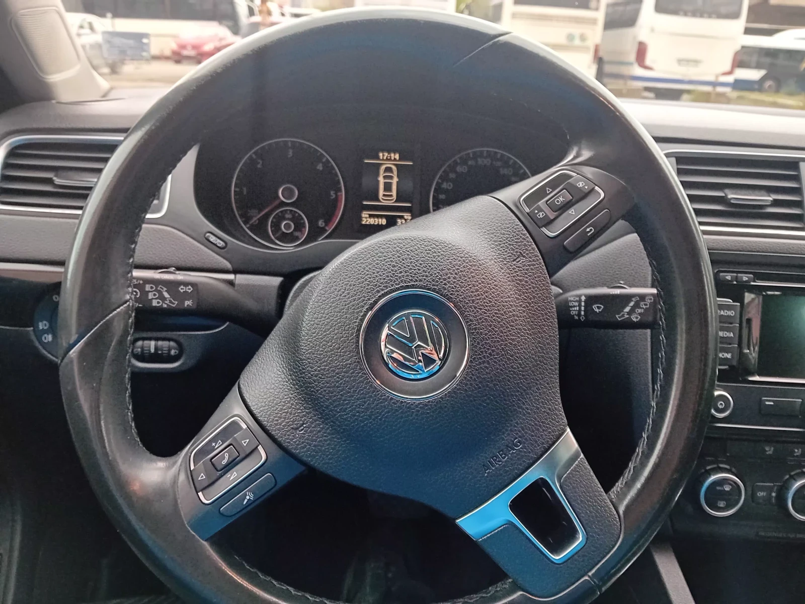 VW Jetta DSG Highline, снимка 17 - Автомобили и джипове - 54398093