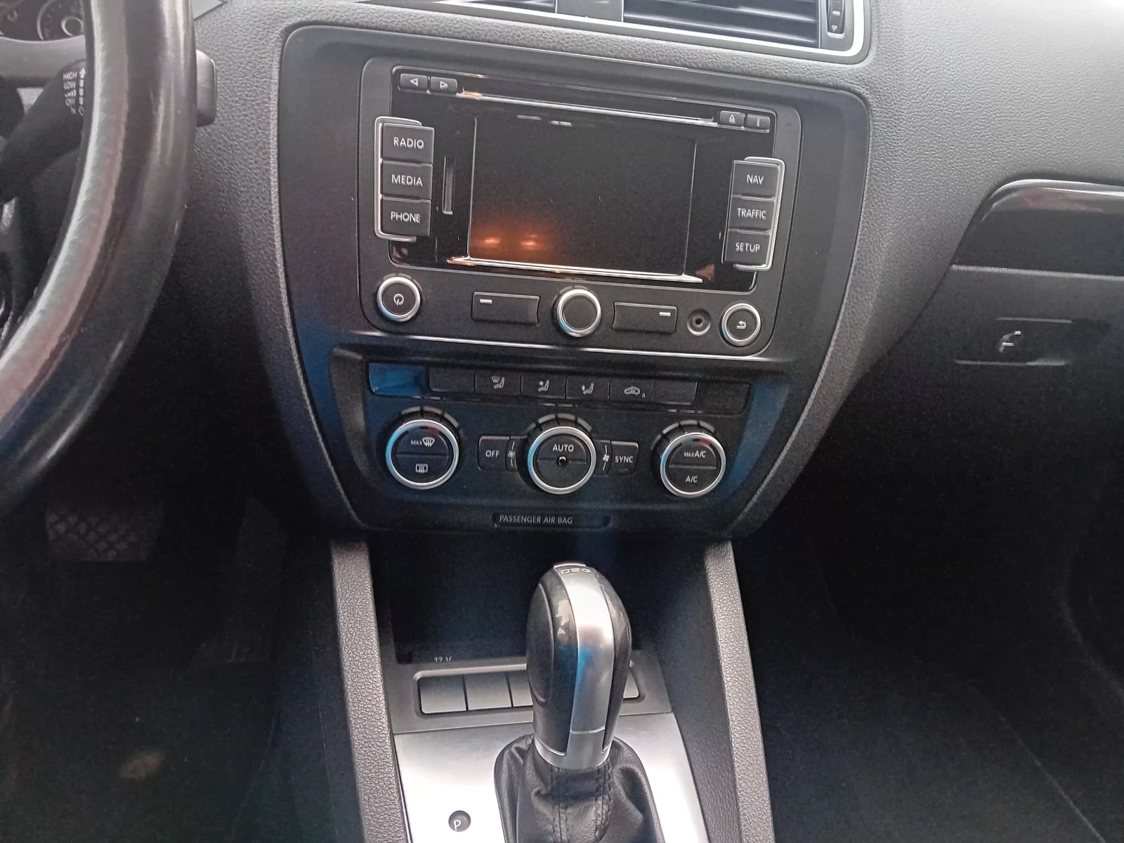 VW Jetta DSG Highline, снимка 11 - Автомобили и джипове - 54398093