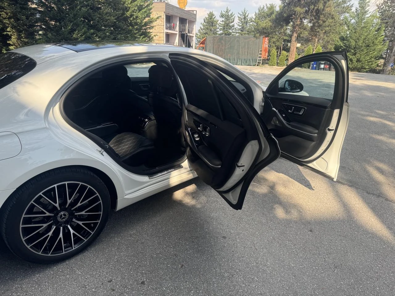 Mercedes-Benz S 580 1ви собственик, снимка 14 - Автомобили и джипове - 54616060