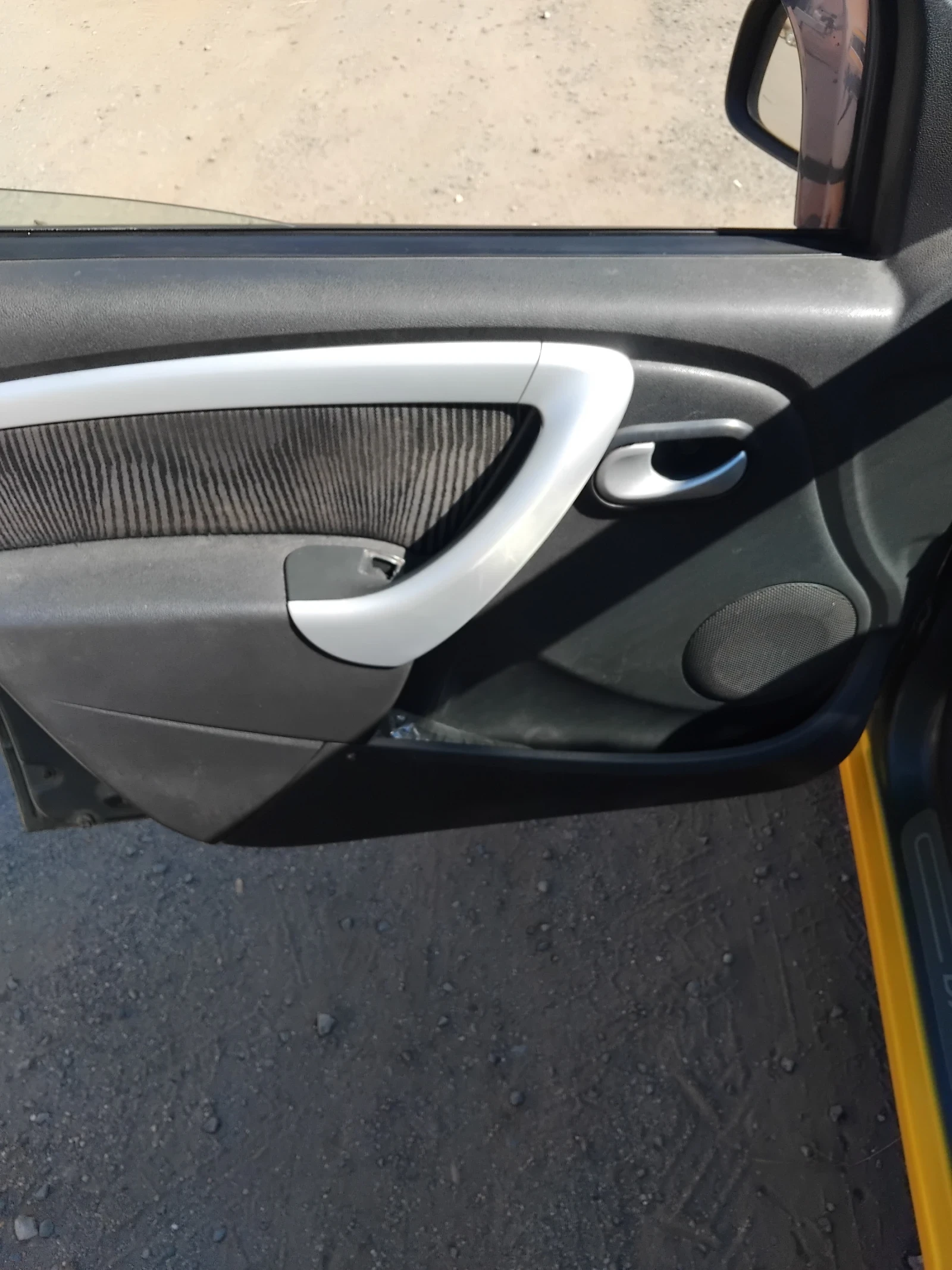 Dacia Sandero, снимка 11 - Автомобили и джипове - 55007622