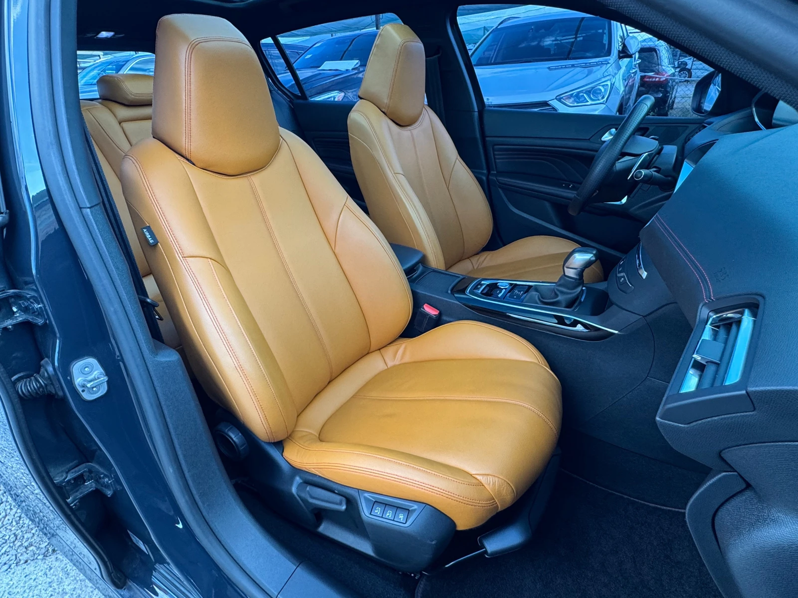Peugeot 308 1.6 BlueHDi ! GT Line !, снимка 10 - Автомобили и джипове - 55403067