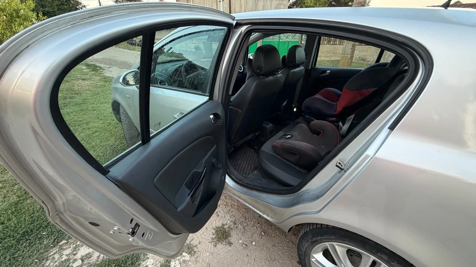 Opel Corsa 1.3 CDTI, снимка 7 - Автомобили и джипове - 55425889