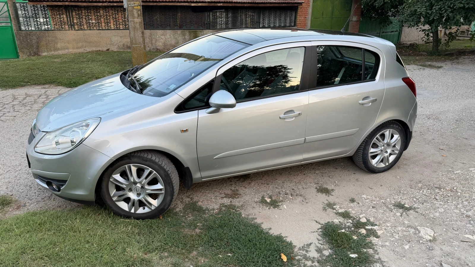 Opel Corsa 1.3 CDTI, снимка 3 - Автомобили и джипове - 55425889
