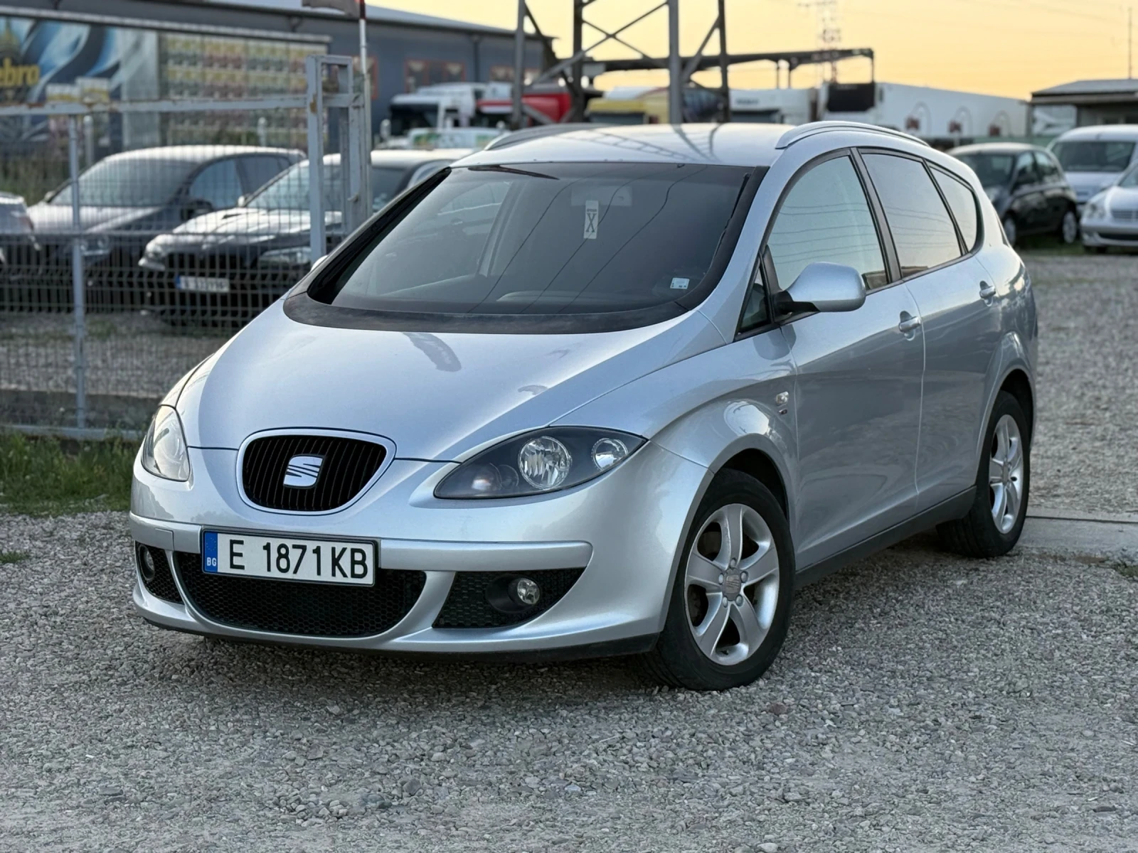 Seat Altea Xl AVTOMAT, снимка 3 - Автомобили и джипове - 55495309