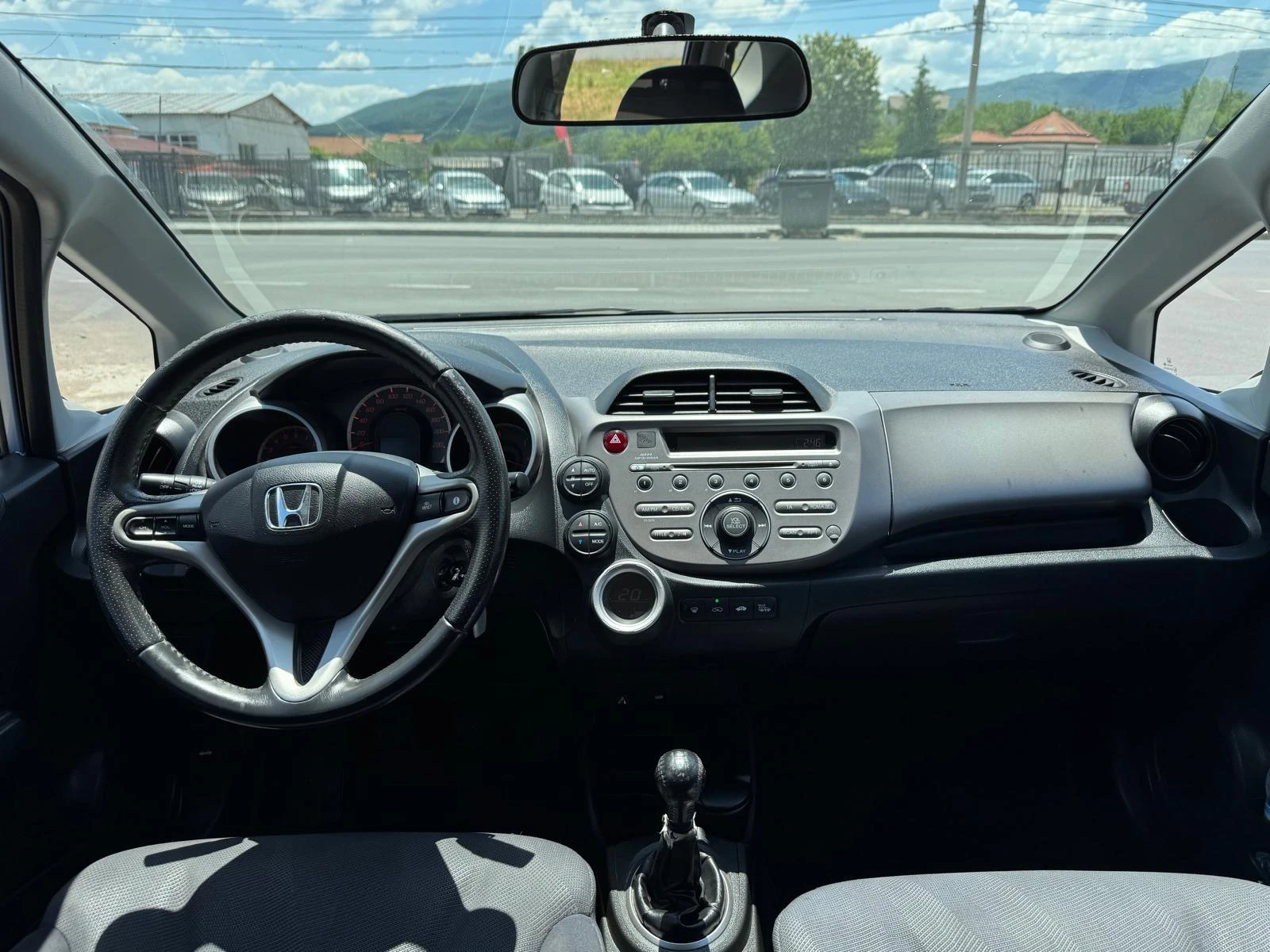 Honda Jazz 1.4 iv-tec 100 ks., снимка 11 - Автомобили и джипове - 55628046