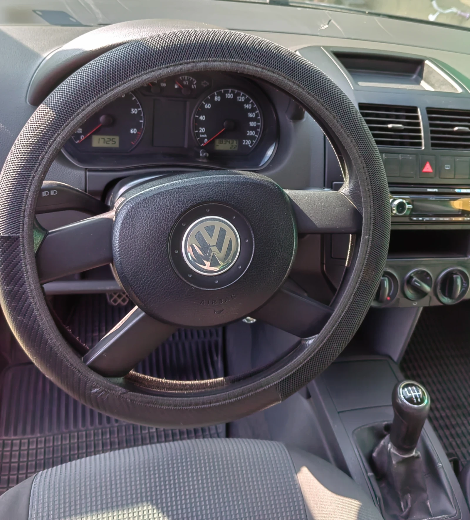 VW Polo 1.4, снимка 8 - Автомобили и джипове - 55656732