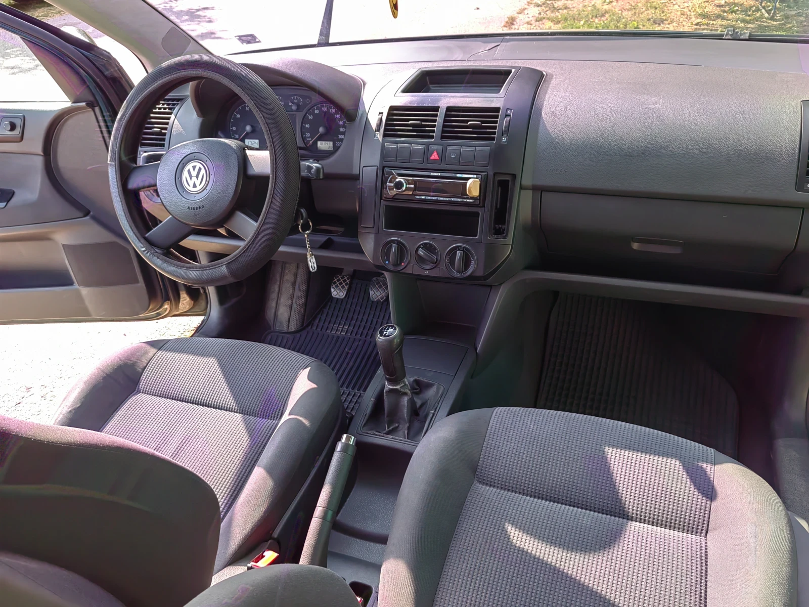 VW Polo 1.4, снимка 9 - Автомобили и джипове - 55656732