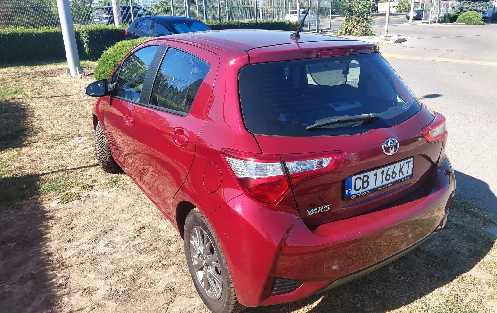 Toyota Yaris Luna, снимка 3 - Автомобили и джипове - 55708535