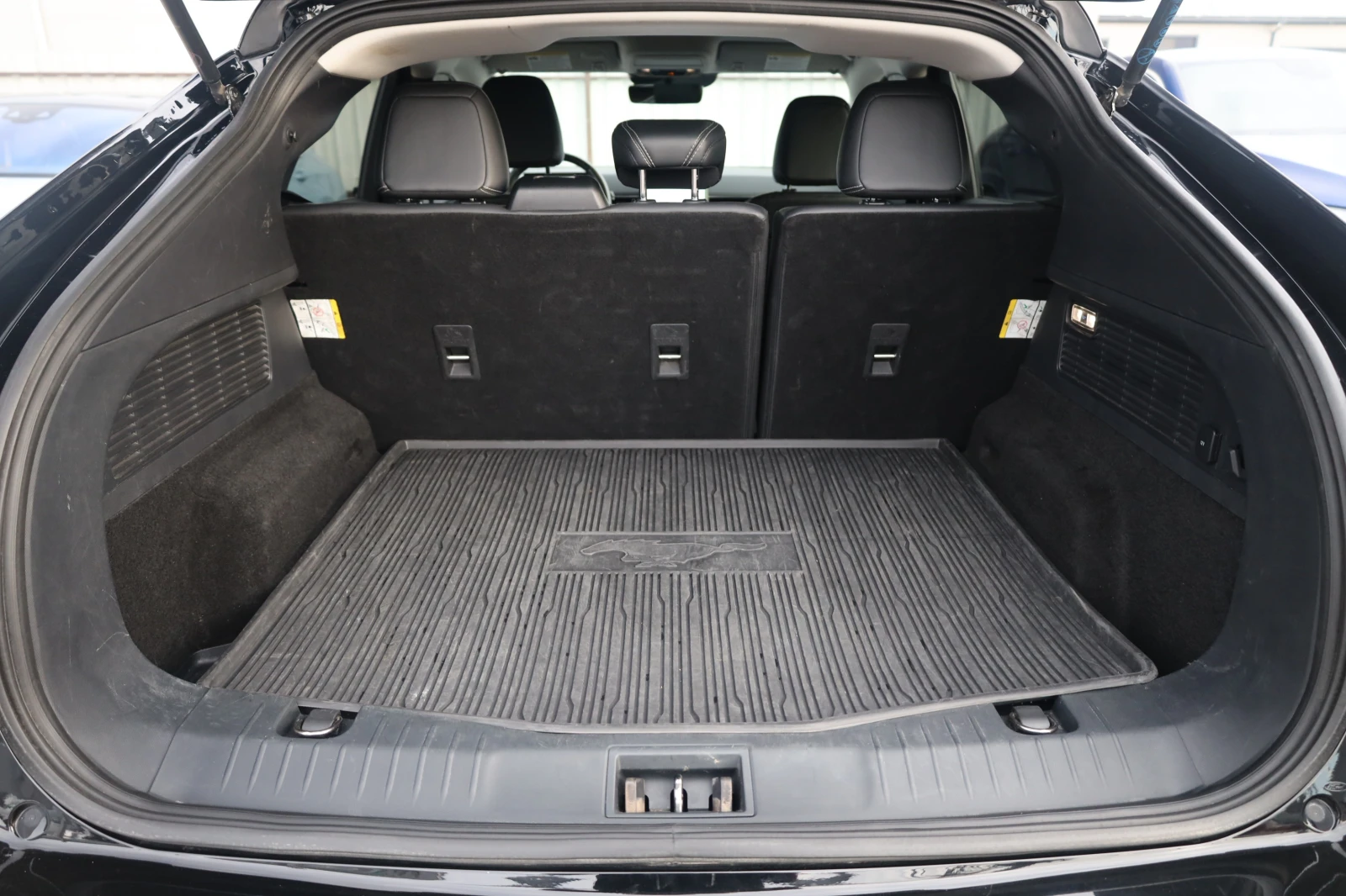 Ford Mustang Mach-E AWD KeyGO 360KAM Distr Memory LED Leder Blind Lane | Mobile.bg � ����������� 10