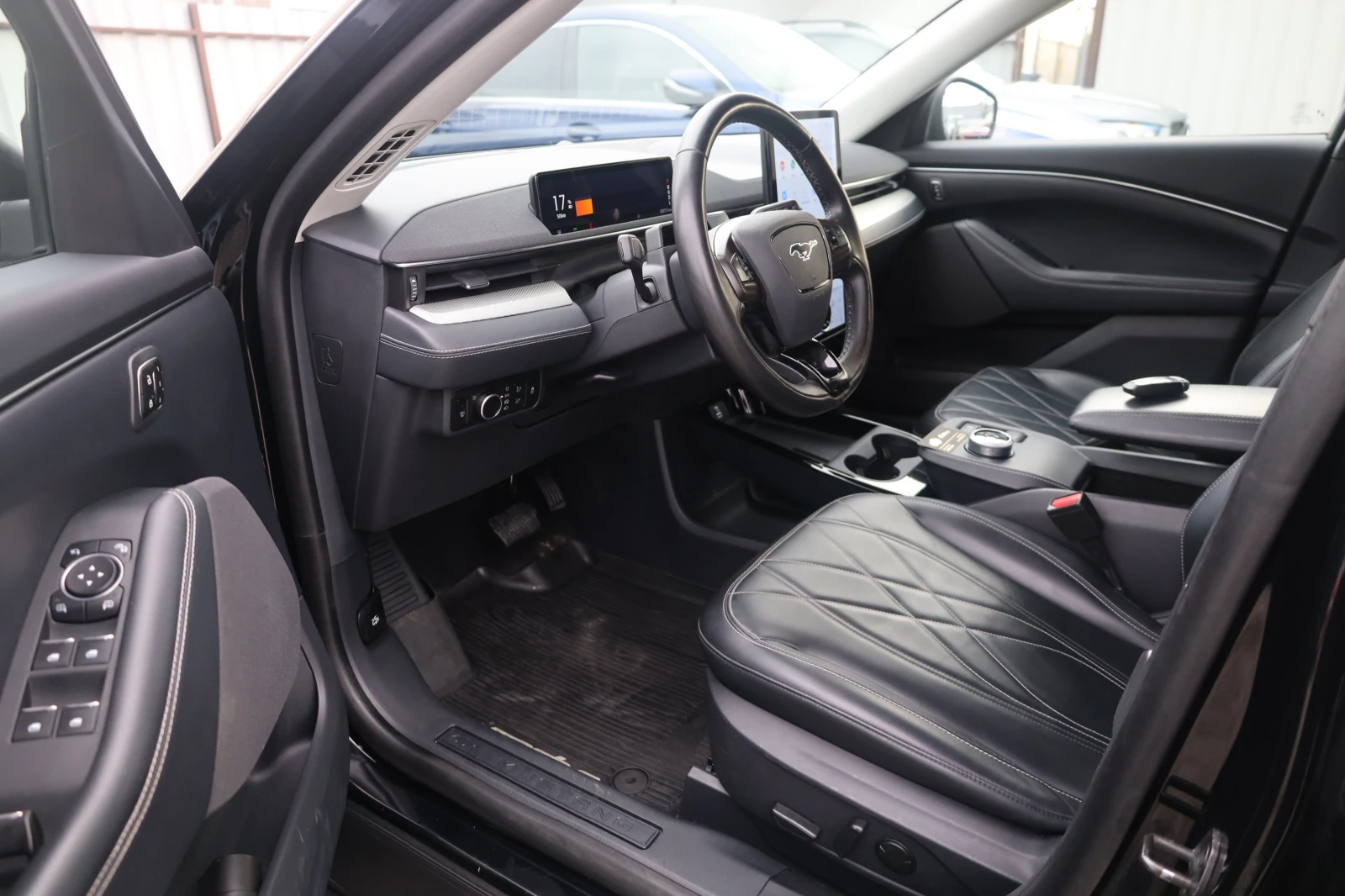 Ford Mustang Mach-E AWD KeyGO 360KAM Distr Memory LED Leder Blind Lane | Mobile.bg � ����������� 12