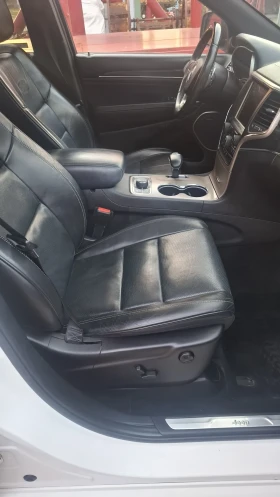Jeep Grand cherokee 3.6 overland 4x4, снимка 17