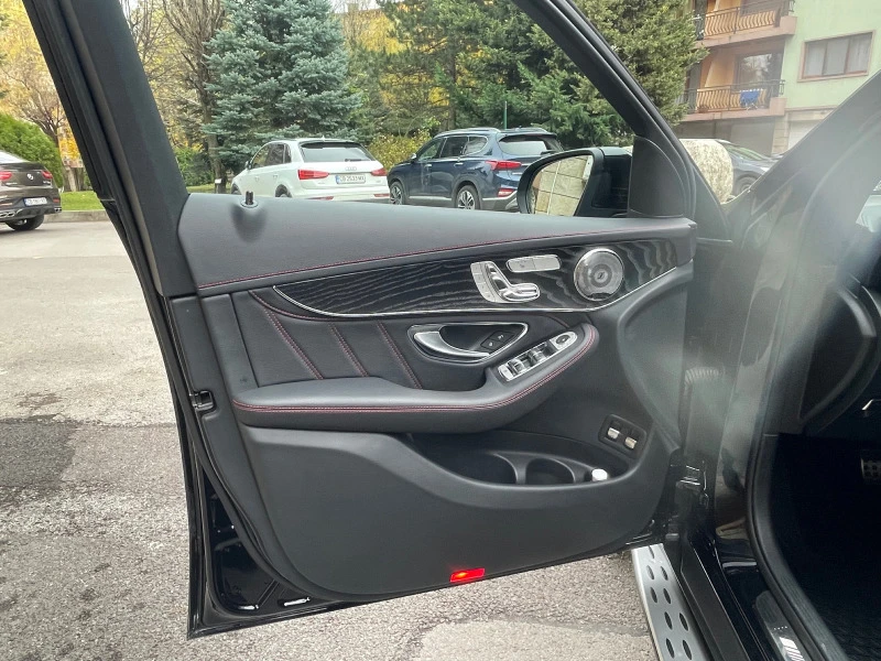 Mercedes-Benz GLC 43 AMG, снимка 6 - Автомобили и джипове - 47142427